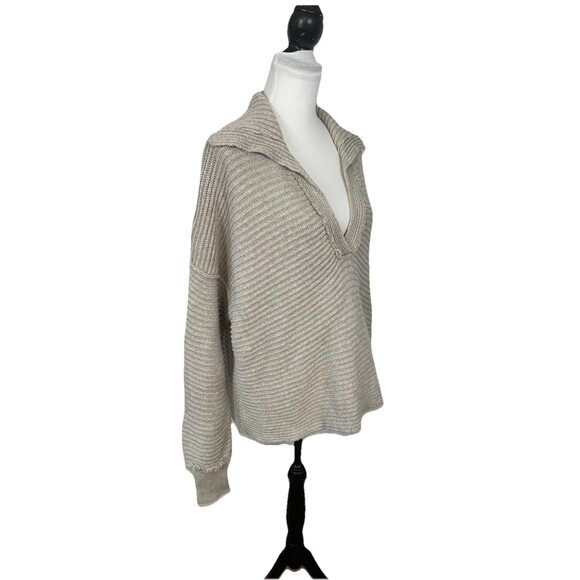 Free People Sweater Top Size M Beige Hi Low Hem V Neck Chunky Knit Cropped Top - Picture 3 of 11